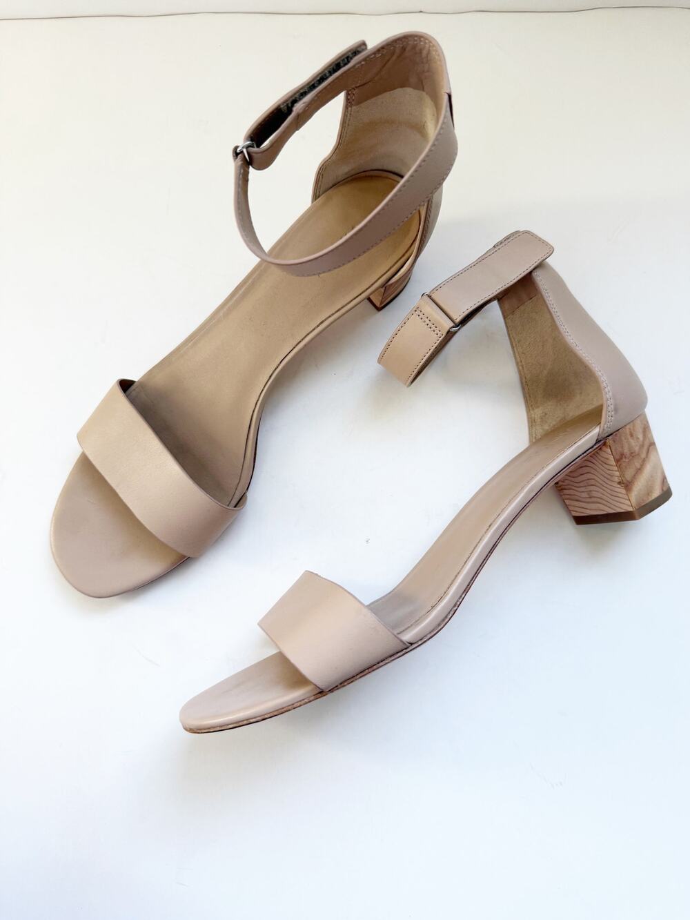 VINCE Rita leather heeled sandal EU 40 US 9 Block wood heel